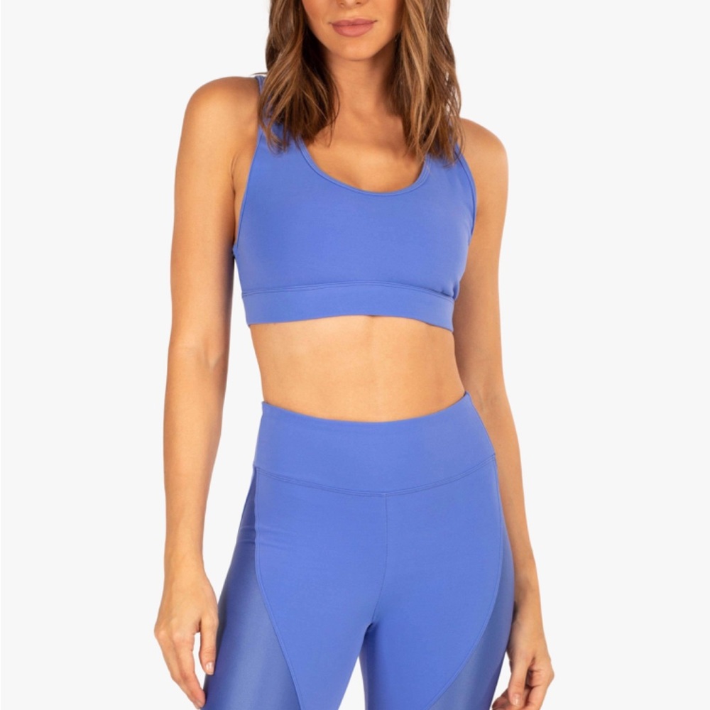 Koral Envole blackout sports bra cut out blue nwt m blogger favorite fashion top